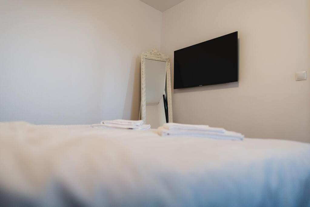 2 Bedroom Apt Park Belvedere Sibiu Exterior photo